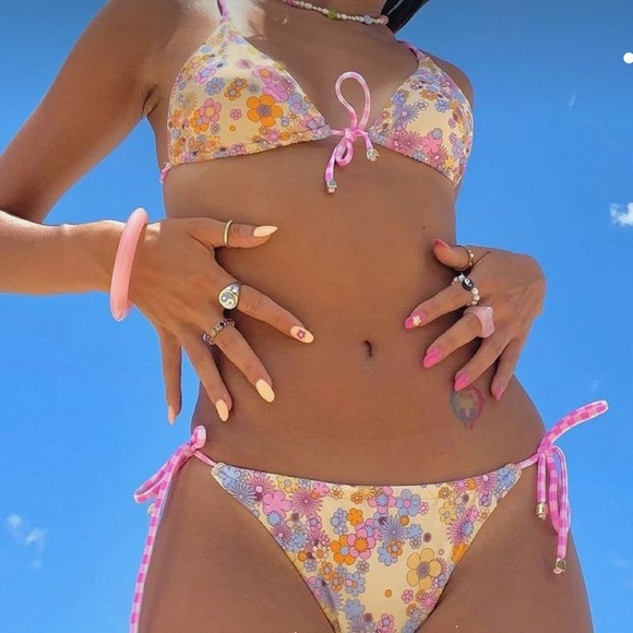 NWT Bikini BottomsĀ Retro Stringy Frankieās-like - Picture 3 of 15